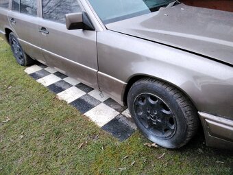 W124 mercedes kola R15 - 8