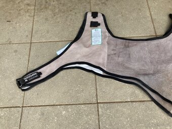 Prodám jezdeckou síťovanou deku Rambo - 8