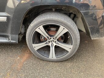 Kola 275/40/20 - 5x127x71,6 - 8