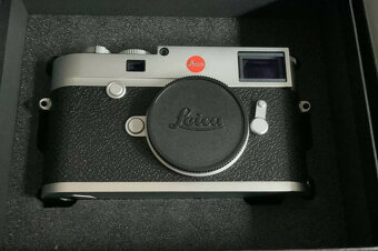 Leica M10 stříbrně chromovaná s originálním balením - 8
