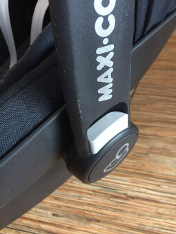 Maxi-Cosi Pebble Pro i-Size Essential Black - 8