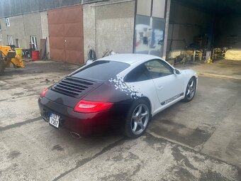 Porsche 911 carrera 997 - 8
