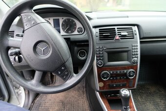 Mercedes Benz B150 na díly, nebo opravu - 8