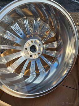 Nová alu kola Trinity leštěné 19" Škoda Superb L&K - 8