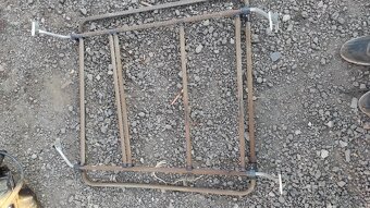 Zahrádka na škodu 100, nebo Škodu 120. - 8