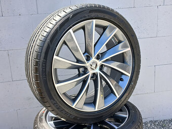 Nová orig alu kola Škoda Superb Pegasus, Dunlop 235/45/18 - 8