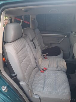 Volkswagen Touran 2.0tdi 103kw rok 2003 7míst - 8