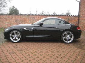 BMW Z4 sDRIVE 2.3i 150 KW 2.MAJ, SERVISKA, MANUÁL - 8