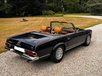 Mercedes-Benz 230 SL Pagode (W113), r. v. 1964 - 8