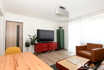 Prodej bytu se dvěma balkony a zahrádkou, 55 m2 - 8