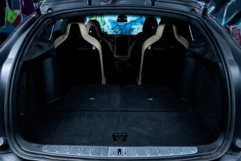 Tesla Model X 90D - Free Supercharger - 8