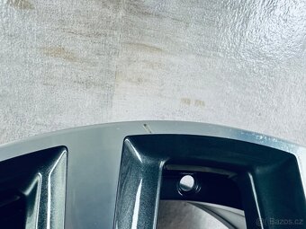 Originál kola BMW X1 F48 R19 - 8