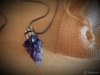 Svítící ametyst - 8