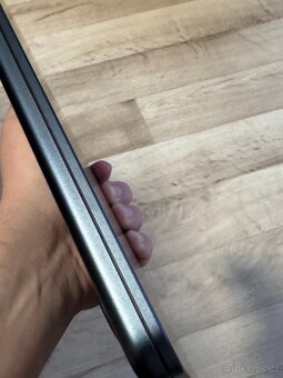 MacBook Air M3 24/512GB midnight, super stav - 8