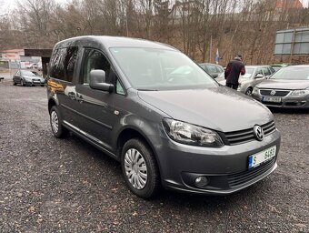 VW Caddy 1.2 TSI 77 kW 2x šoupačky 2011 klima serviska - 8