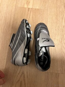 Nove kopacky vel 40 - 8