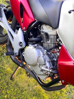 Honda Varadero 125 - 8