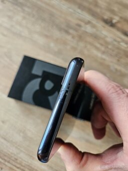 Samsung Galaxy S21 5G 8/128 black - TOP stav - 8