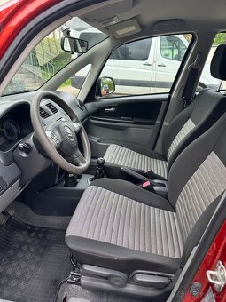 SX4, benzín 1.6l, výkon 88kW, rok 2011, naj.109000km, klima - 8