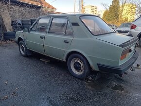 ŠKODA 105L /95 000 km/ - 8