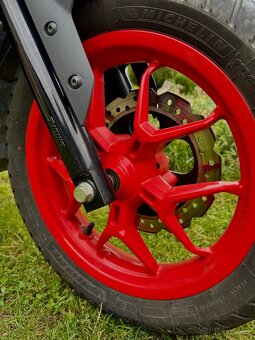Aprilia SR GT 125 Sport - 8