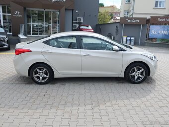 Hyundai Elantra 1.6i 97kW KLIMA ČR - 8