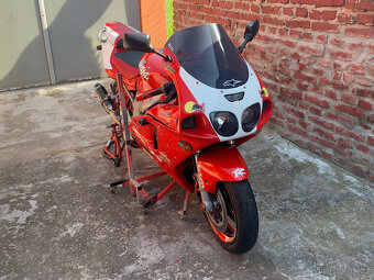 Kawasaki ZX7R, TOP stav, Prohlédněte foto. - 8