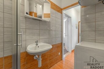 Pronájem rodinného domu s dvorem v Únanově, RD 2+1 Únanov - 8