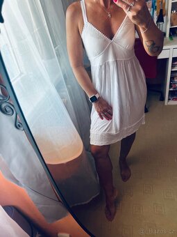 TOMMY HILFIGER NOVÉ LETNÍ ŠATY VEL.M - 8