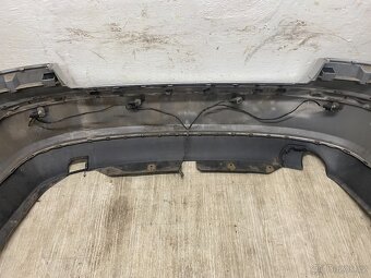 ŠKODA OCTAVIA 2 04-08 - ZADNÍ NÁRAZNÍK S PARK. SENZORY 9102 - 8