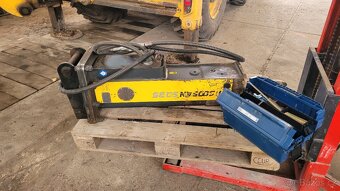 Hydraulické bourací kladivo na bagr - 8