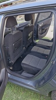 Peugeot 307 SW - 8