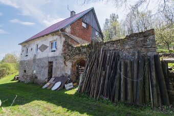 Prodej kamenného rodinného domu v Okounově (okr. Chomutov) - 8