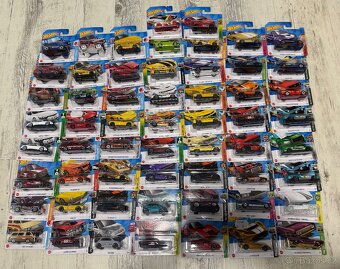 Modely hot wheels - 8
