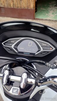 2020 Honda pcx 125 najeto 22 tis.km - 8