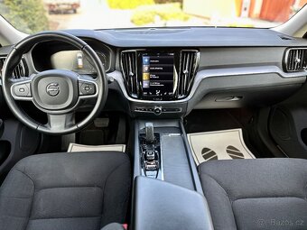 Volvo V60 II B4 145kw MHEV 2022 Momentum Pro - 8