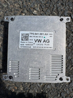 PRODÁM JEDNOTKU SVĚTLOMETU LED XENON - 8