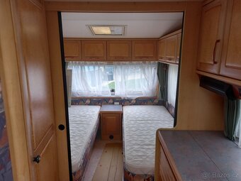 Prodám karavan hobby 495 UL . EL POJEZD, ODDĚLENÉ POSTELE - 8