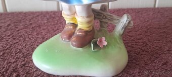 PORCELÁNOVÁ FIGURKA HOLČIČKY S DEŠTNÍKEM (VYROBENO V JAPONSK - 8