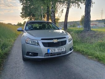 Chevrolet Cruze 1.8 benzín r.v.2009 Naj.162 350Km - 8