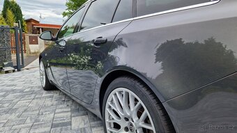 OPEL INSIGNIA 2.0 CDTI 103KW.XENONY.KAMERA.TEMPOMAT.ALU 19. - 8