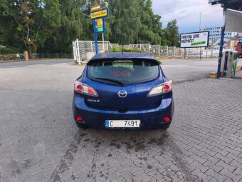 Mazda 3 1,6i - 8