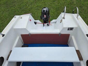 Kajutova lod 5x2m, vlek, motor 5-50, 4 motory - 8