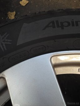 ALU ŠKODA KAROQ ZIMNI SADA 225/55R17 - 8