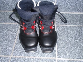 SET BĚŽKY FISCHER 120 CM+BOTY VEL.36,5+HŮLKY 105 CM - 8