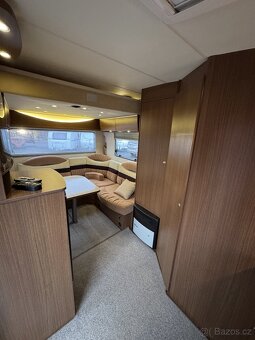 Bürstner Averso Plus 410 ~ Sklopná postel - 8