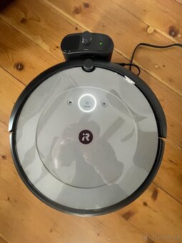 iRobot Roomba i1 i115640 Salt-nový - 8