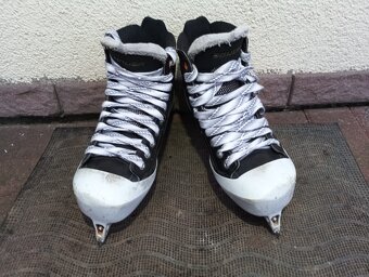 Brankářské brusle a betony Bauer - 8