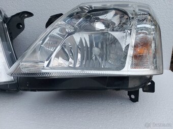 OPEL MERIVA A - přední světla - 8