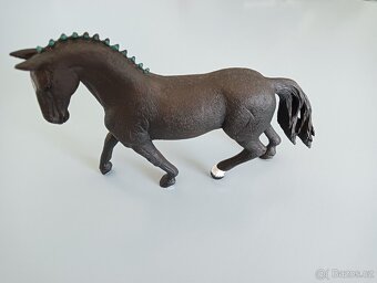 Schleich koník v TOP STAVU - 8